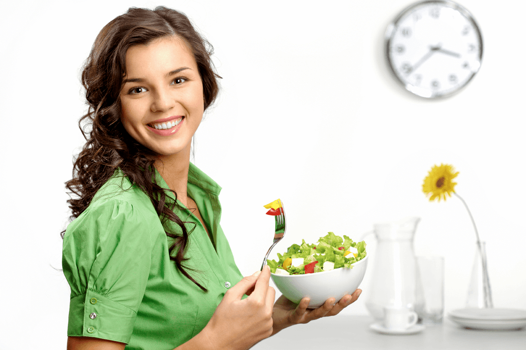 uživanje zelenjavne solate na dieti s krvno skupino